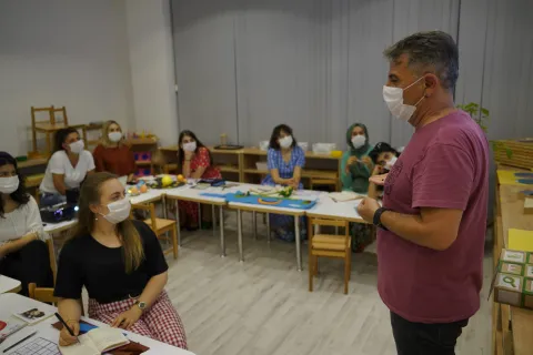 Öğretmen Eğitimleri